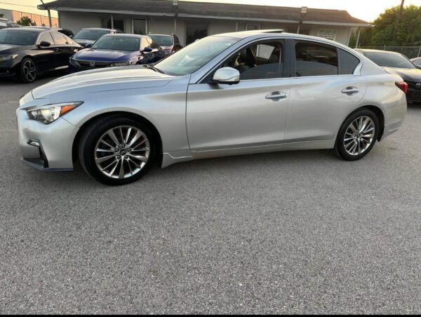 2018 Infiniti Q50 · 3.0t LUXE Sedan 4D - Image 2