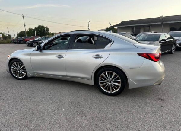 2018 Infiniti Q50 · 3.0t LUXE Sedan 4D - Image 4