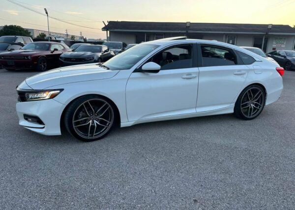 2020 Honda Accord · Sport Sedan 4D - Image 4