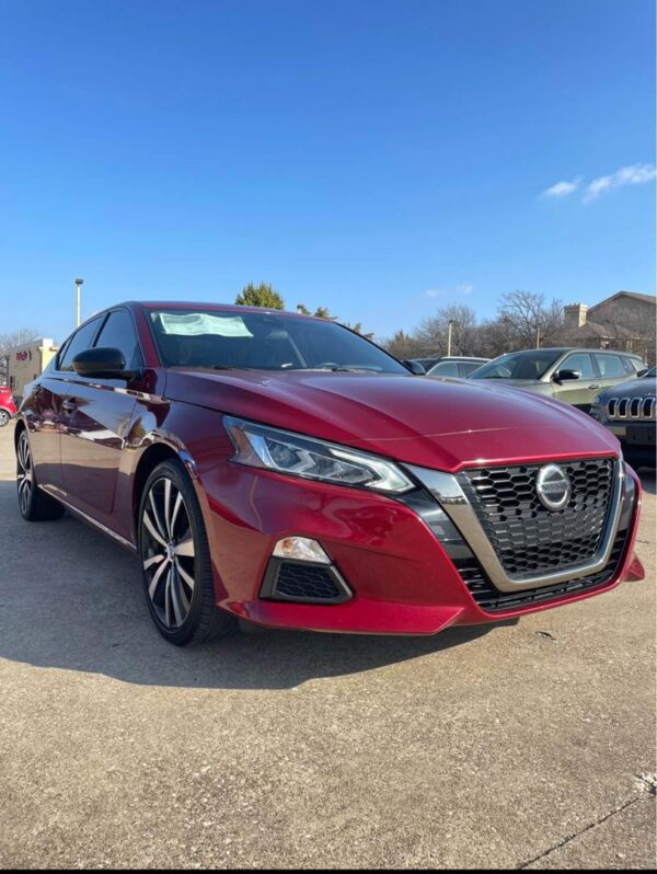2021 Nissan Altima 2.5 SR Sedan 4D - Image 5