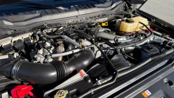 2018 Ford F-250 Lariat Crew Cab 6.7L V8 Powerstroke 4x4 - Image 7