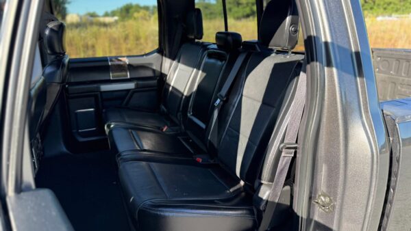 2018 Ford F-250 Lariat Crew Cab 6.7L V8 Powerstroke 4x4 - Image 13