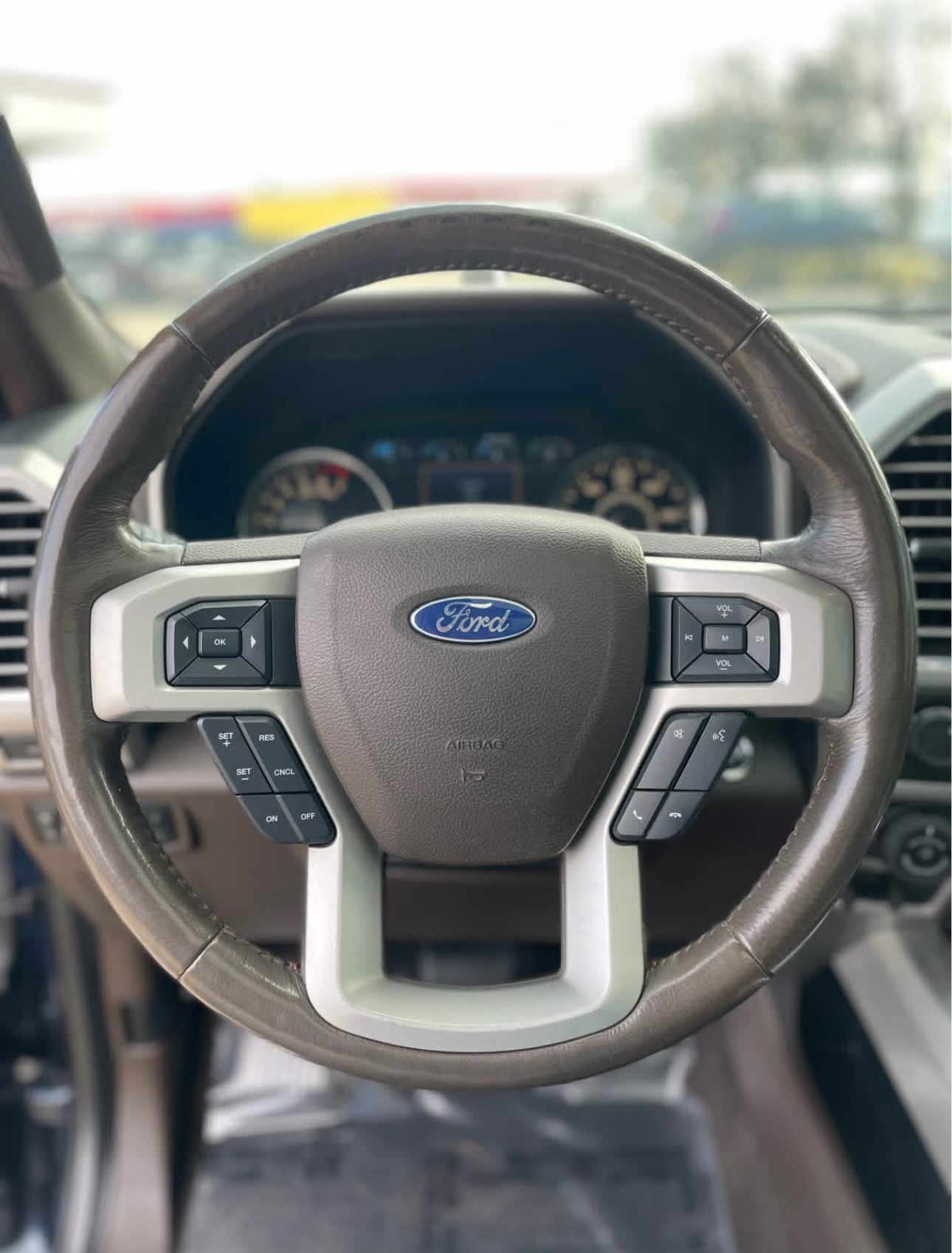 2016 Ford F150 SuperCrew Cab • King Ranch Pickup 4D - Image 11